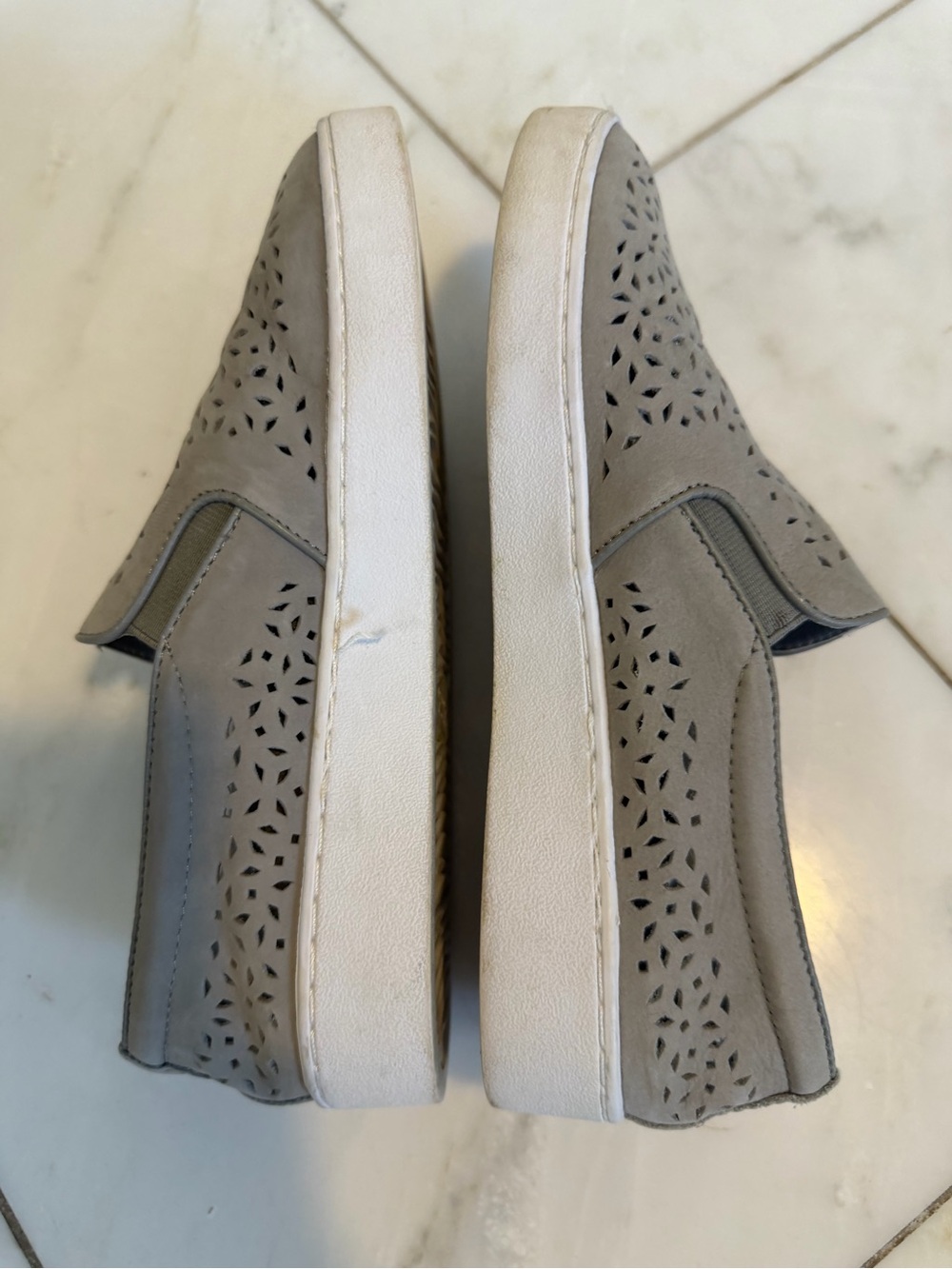 Vionic Women’s 7.5 Gray perforated leather and rubber supportive comfort slip on - Picture 7 of 9